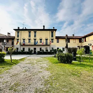 https://hotel-duca-di-tromello.it-lombardy.com