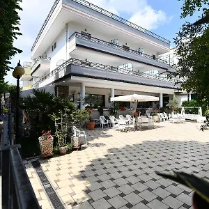 https://hotel-criniera-doro.riccione-hotels.org