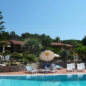 https://residence-cala-dei-peducelli.it-tuscanyhotel.com