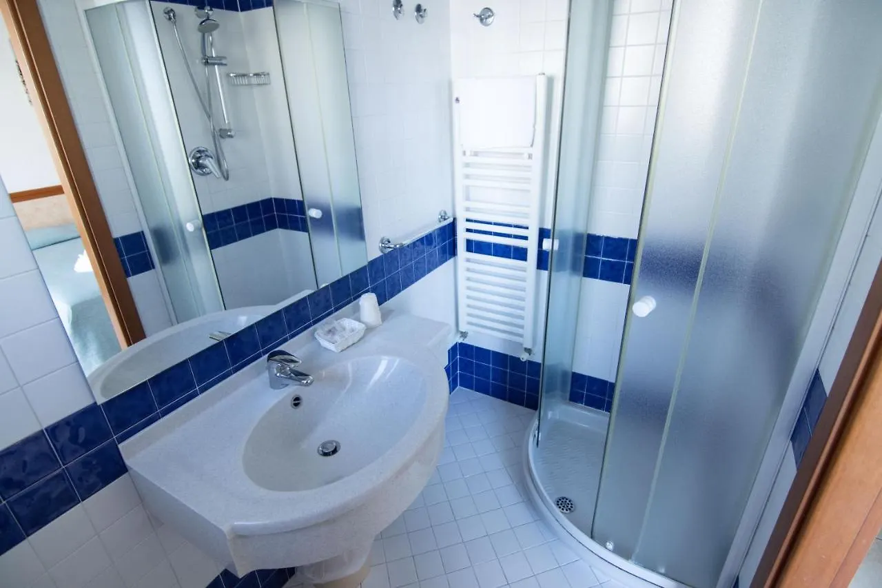 Hotel Adria Beach Rimini Itália