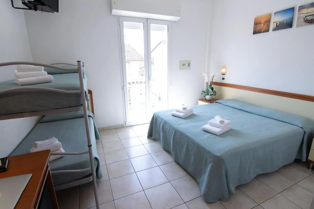 ***  Hotel Adria Beach Rimini Itália
